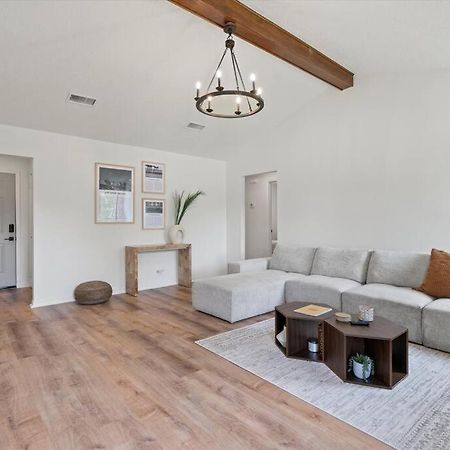 Spacious Home Near Beach, Large Yard, Game Room And Dog Friendly 傑克遜維爾 外观 照片